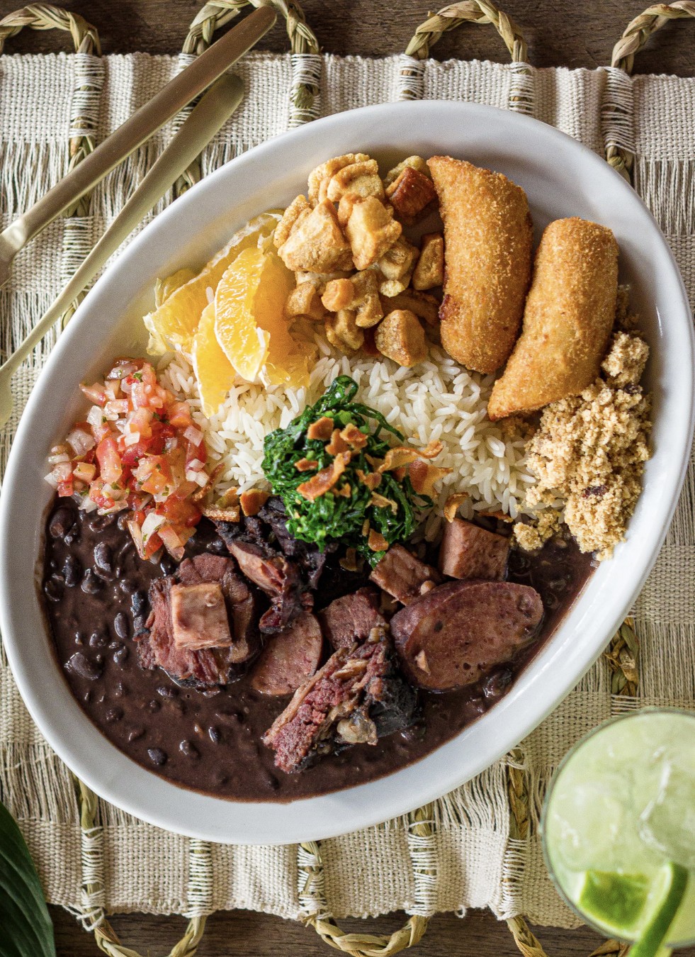 Acompanhamentos da feijoada